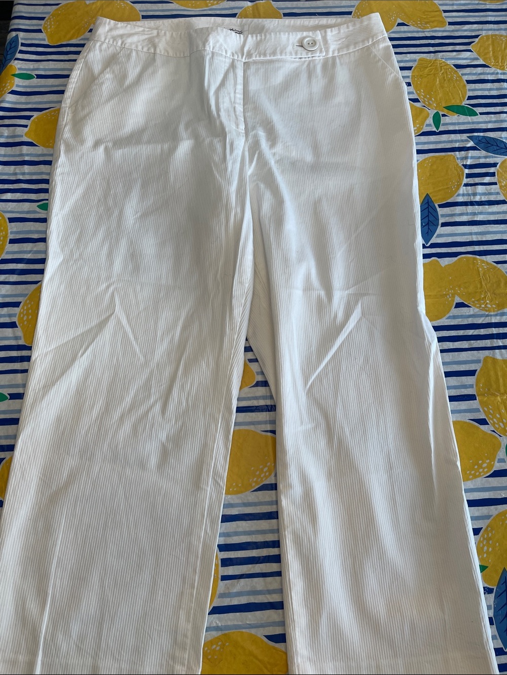 Crisp White Cropped Straight-Leg Pants